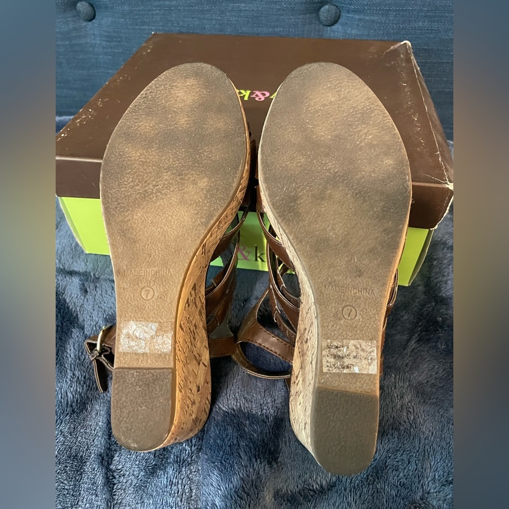 Naturalizer Corkscrew Wedge Sandal | Jaylyn-kk | Brown | Size 7M - Picture 3 of 8